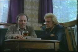 Freddie Starr and Stacy keach in The Squeeze - 1977